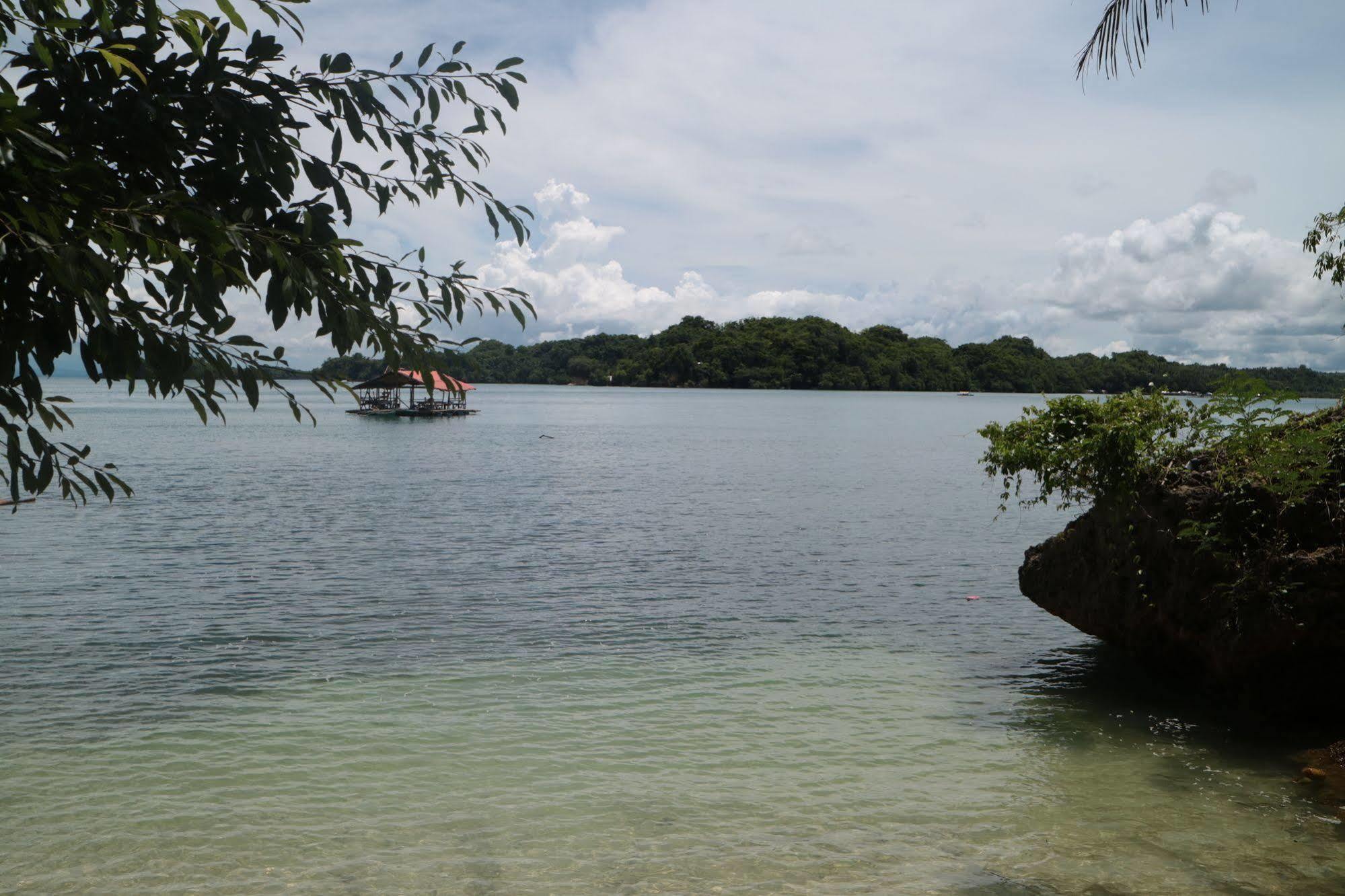 Jannah Glycel Beach House Hotel Guimaras Exterior photo